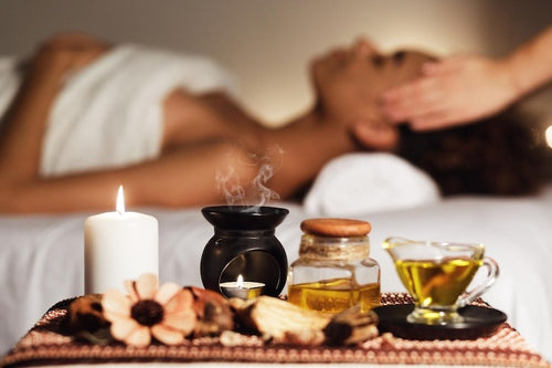 Aromatherapy Massage Techniques Using Essential Oils