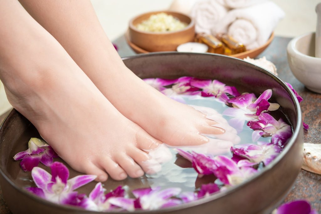 DIY Foot Salve Recipe for Healthy Feet - Cliganic